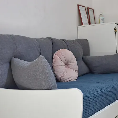 De Gasperi House- Elegante Appartamento,con Terrazza,nel Cuore Di Casa de Férias